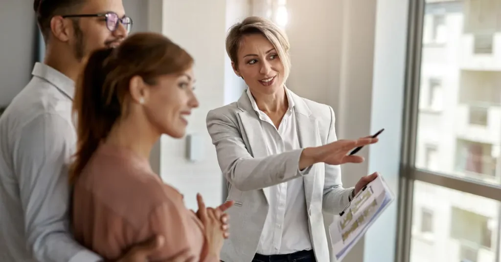 Apartment Managers | ISS Management